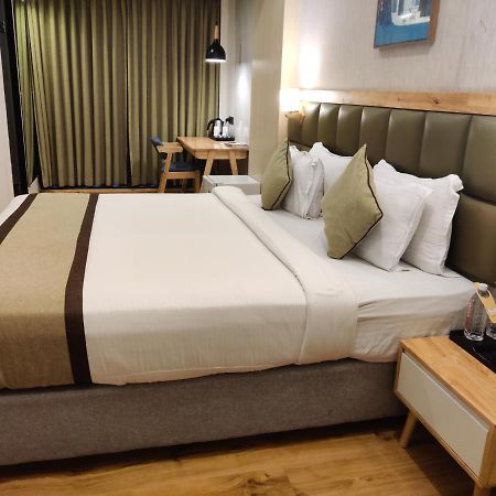 Rāipur The M Hotel מראה חיצוני תמונה