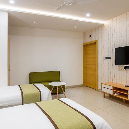 Rāipur The M Hotel מראה חיצוני תמונה